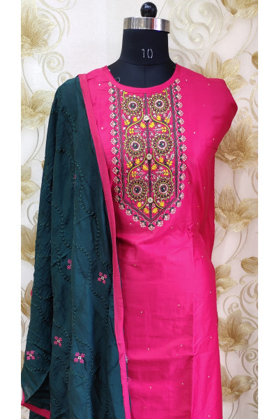 Embroidery Worked Cotton Suit Fabric Set (KR976)